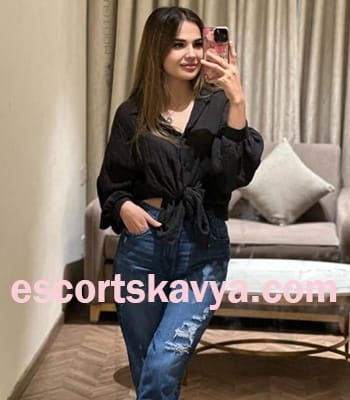 Elizabeth Russian escort in Delhi