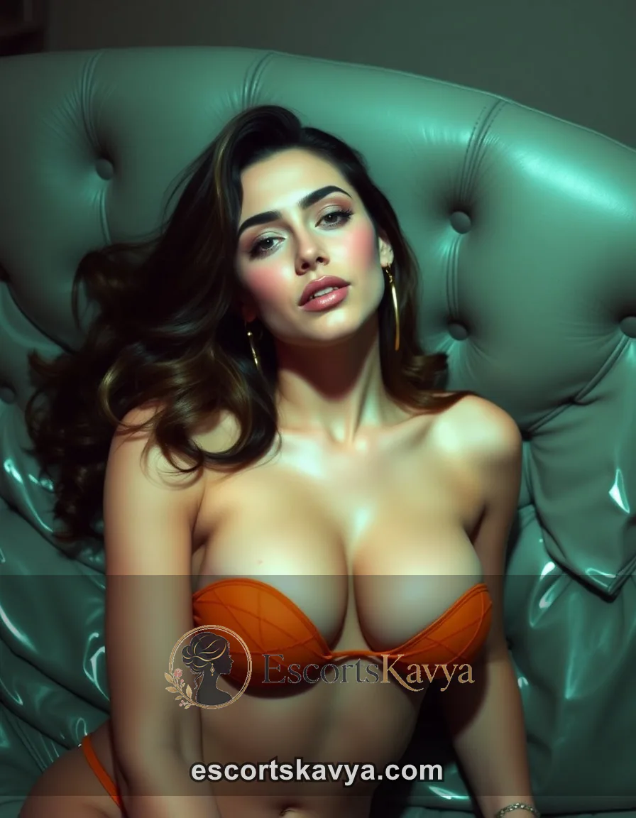 Bhabhi Escort in Delhi gallery